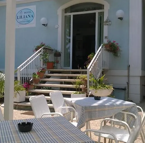 Liliana ホテル 2*
