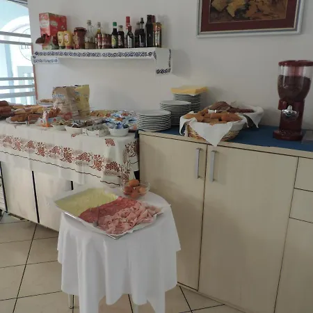 Liliana Hotell Rimini