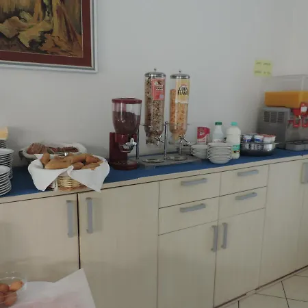 Ξενοδοχείο Liliana